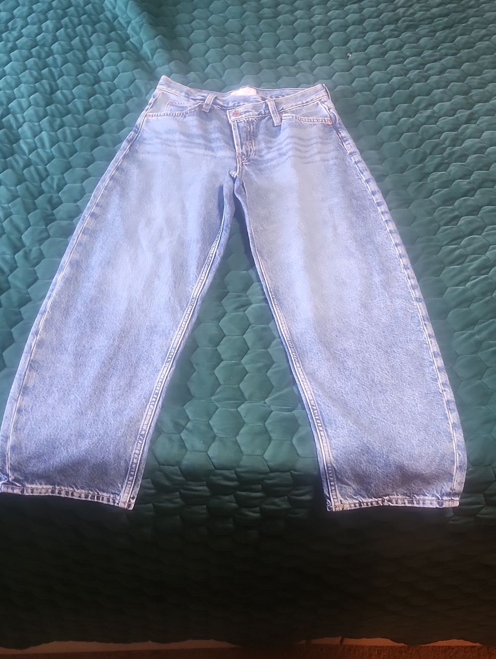 GAP Light Blue Barrel-Leg Women's Jeans